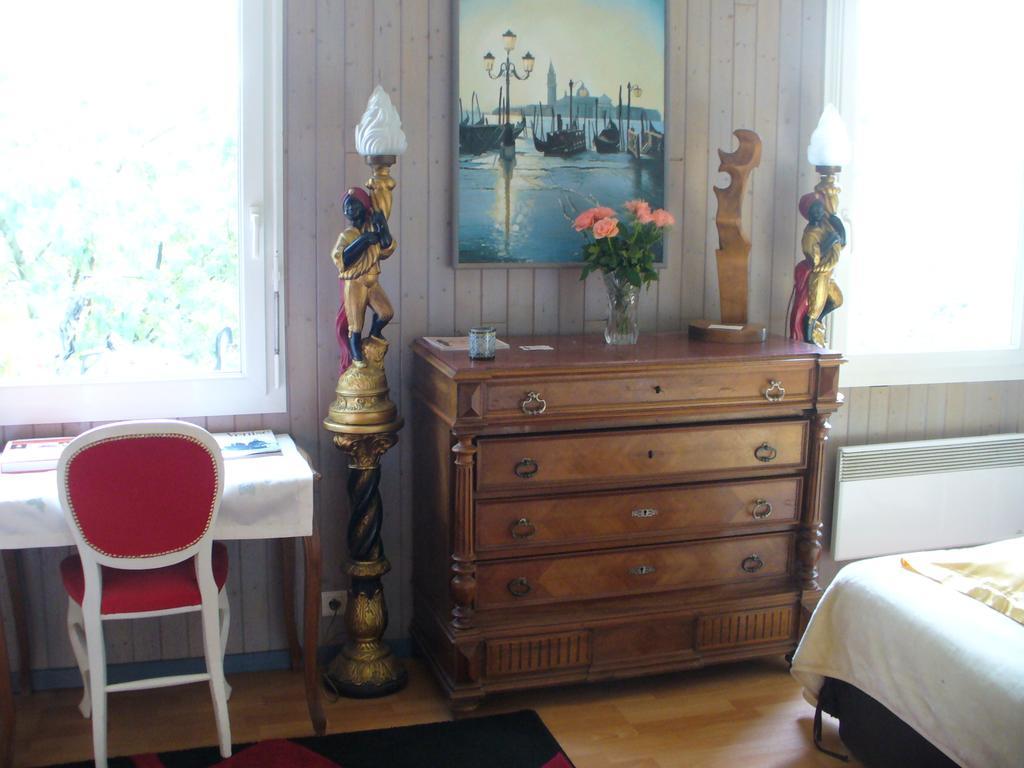 Chambre D'Hotes Dyrslot Saint-Denis-de-Pile Eksteriør bilde