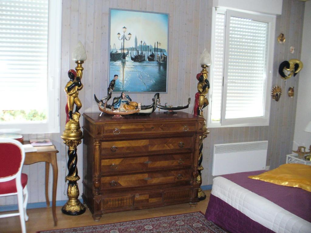 Chambre D'Hotes Dyrslot Saint-Denis-de-Pile Rom bilde